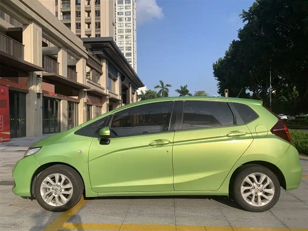 Honda Fit 2018 — фото 4