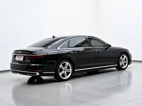 Audi A8 2023