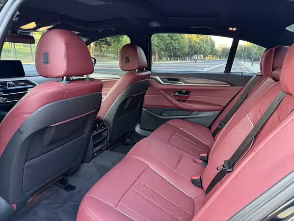 BMW 5 Series 2022