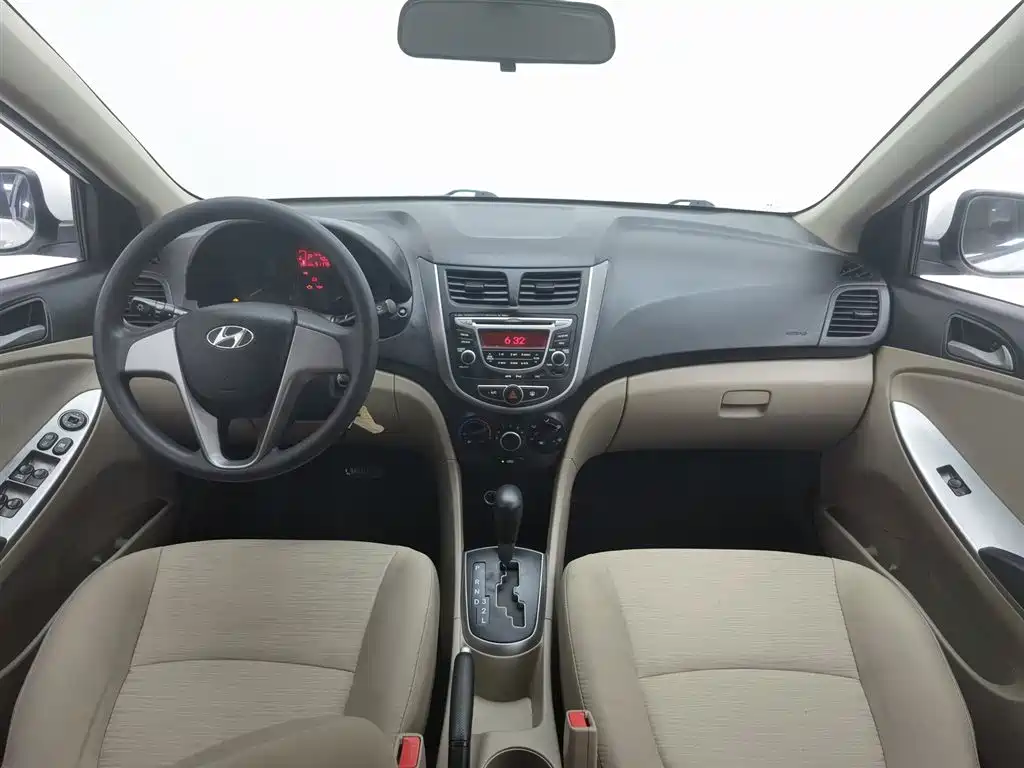 Hyundai Verna 2016 — фото 5