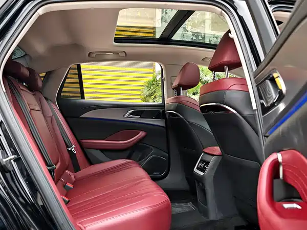 Hongqi H5 2024