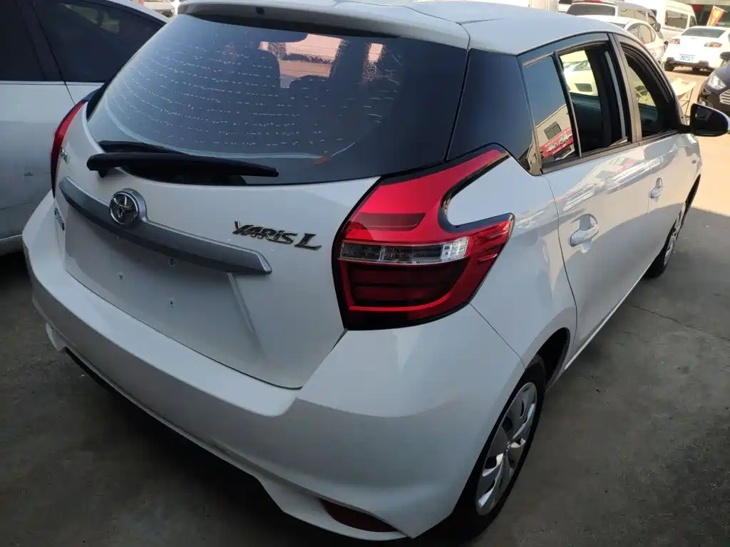 Toyota Yaris L 2019