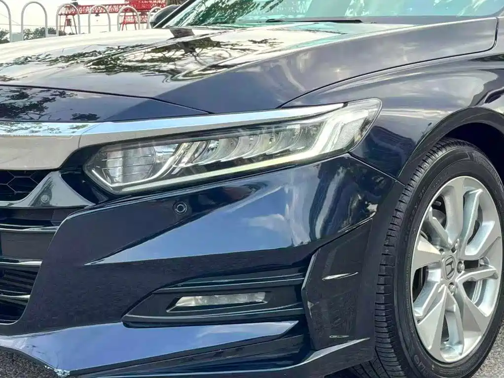 Honda Accord 2018 — фото 7