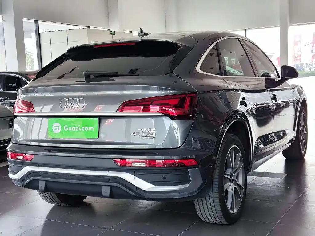 Audi Q5L Sportback 2022 — фото 5