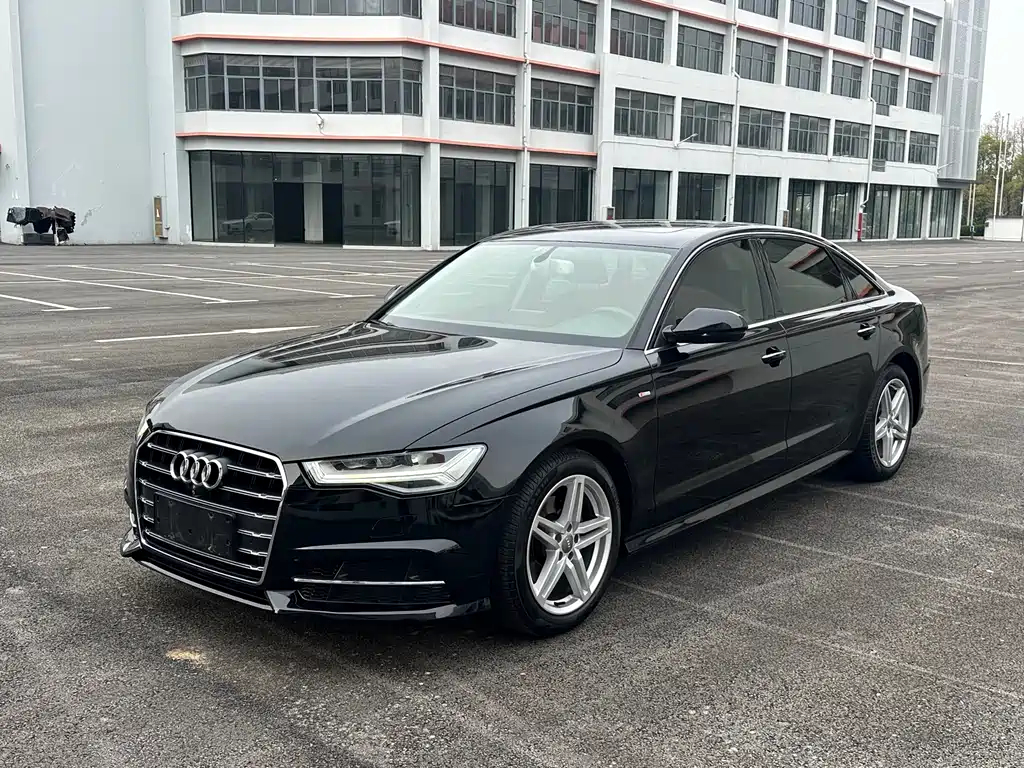 Audi A6L 2018 — фото 1