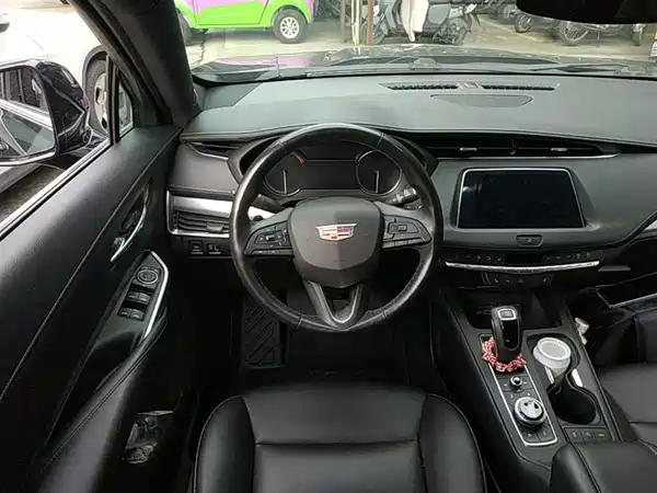 Cadillac XT4 2018