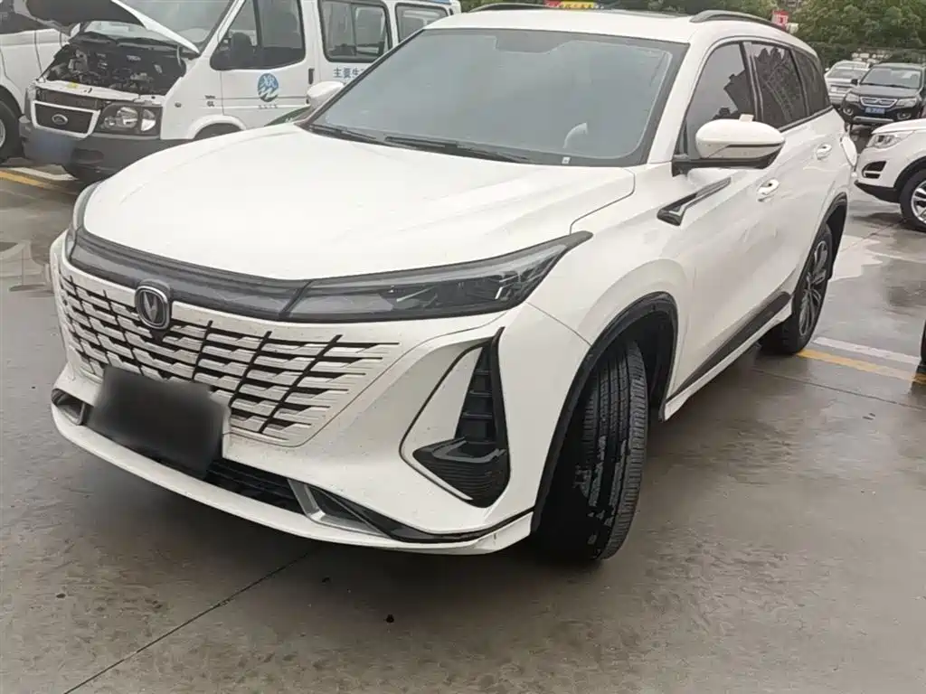 Changan CS75 PLUS 2023 — фото 1