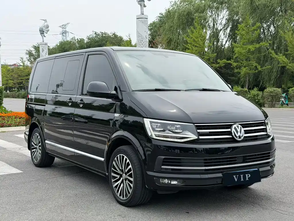 Volkswagen Multivan 2018 — фото 3