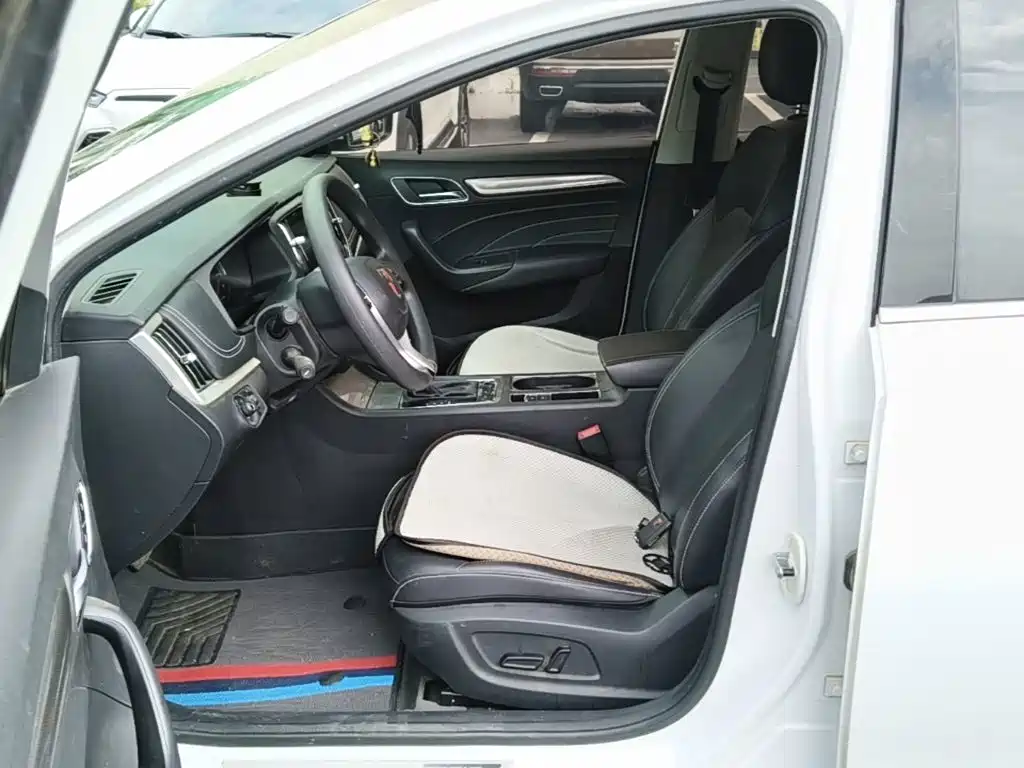 Roewe i6 Classic 2020 — фото 15