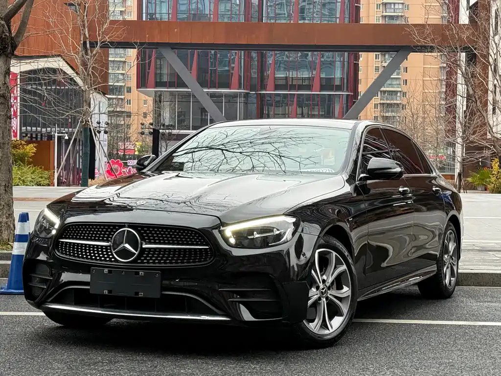 Mercedes-Benz E-Class 2021 — фото 1