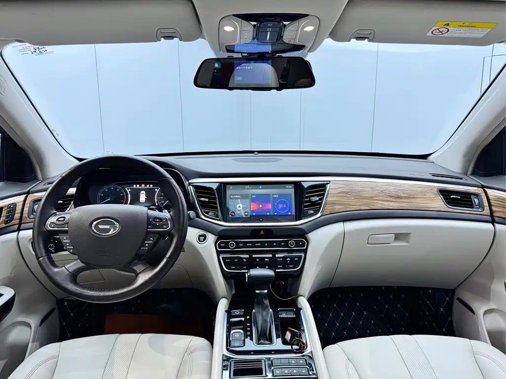 GAC Motor Trumpchi GS8 2017 — фото 26