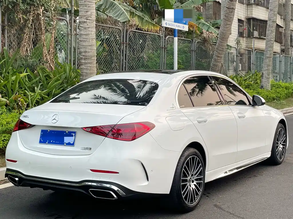 Mercedes-Benz C-Class 2023 — фото 9