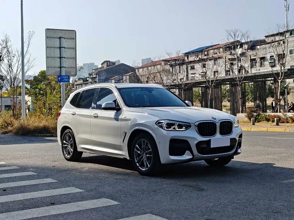 BMW X3 2021 — фото 3