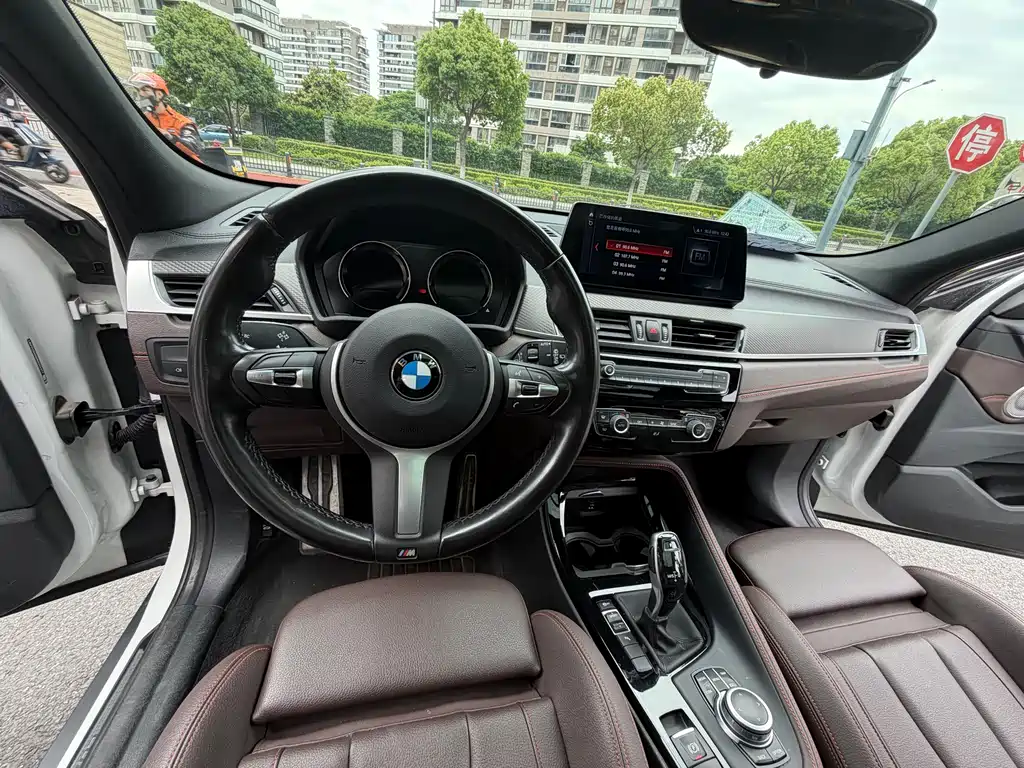 BMW X2 2022 — фото 14