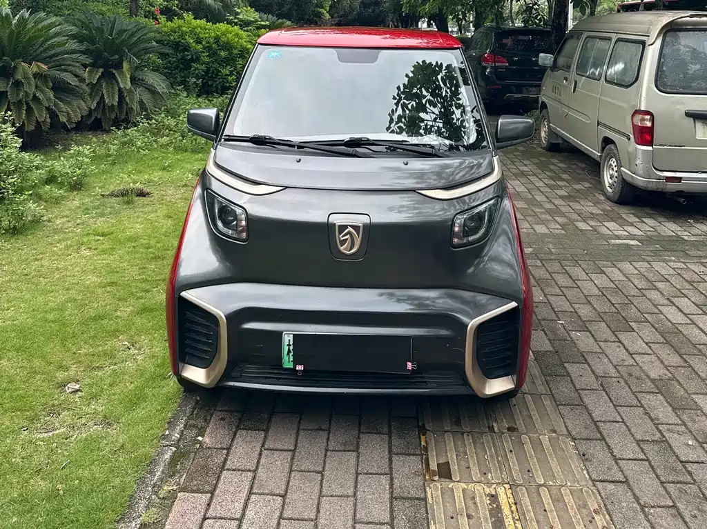Baojun E200 2019 — фото 2