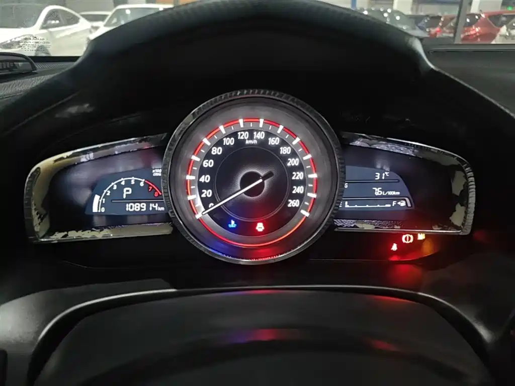 Mazda 3 Axela 2016 — фото 12
