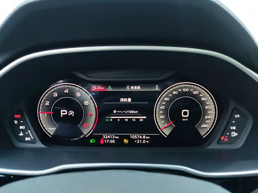 Audi Q3 2022 — фото 18
