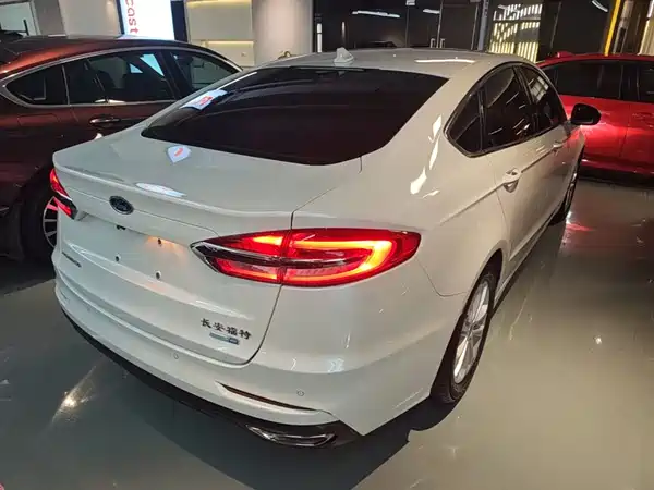 Ford Mondeo 2021