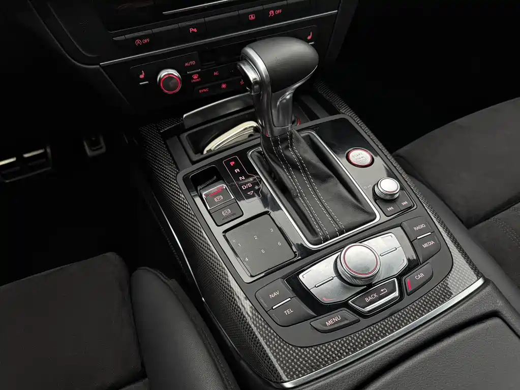 Audi S6 2013 — фото 10