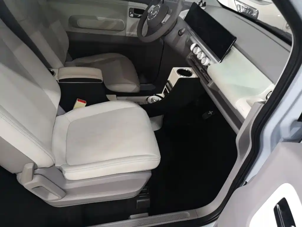 Wuling Air ev Clear Sky 2024 — фото 25