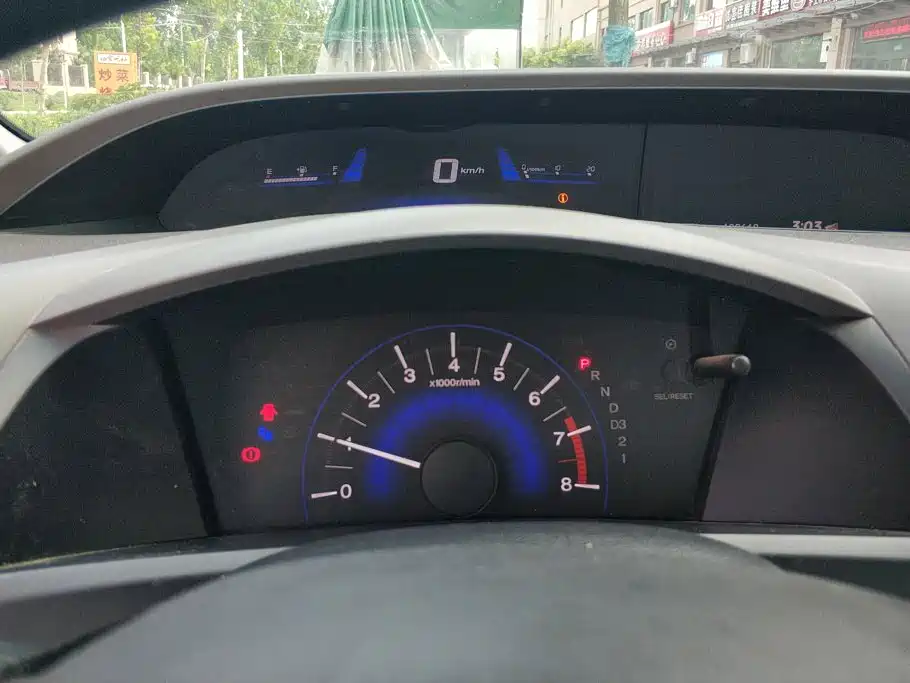 Honda Civic 2014 — фото 14