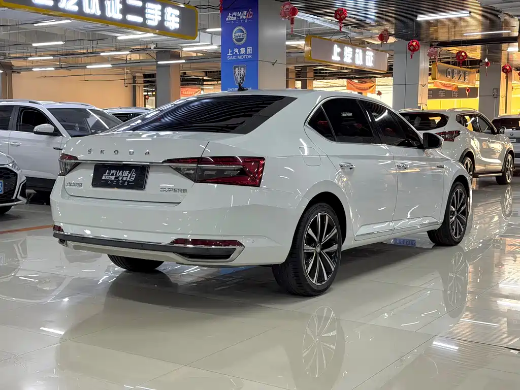 Skoda Superb 2022