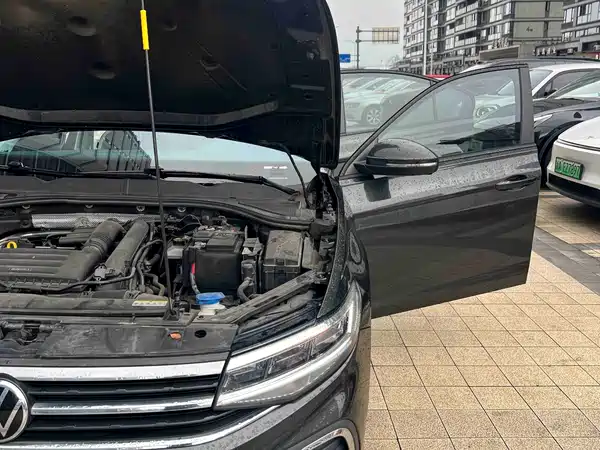 Volkswagen Bora 2023