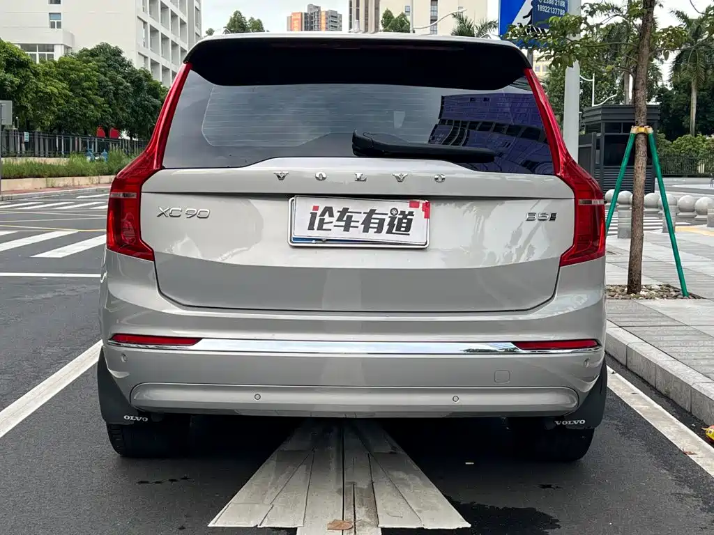 Volvo XC90 2024 — фото 25