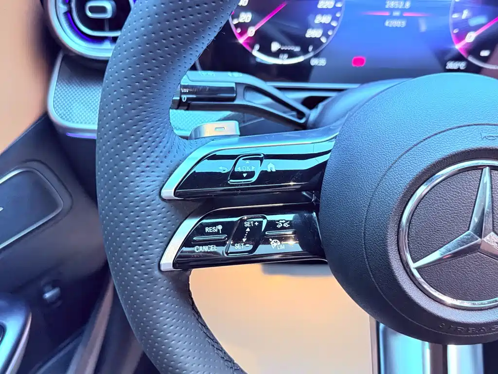 Mercedes-Benz C-Class 2023 — фото 14