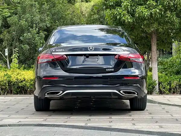 Mercedes-Benz E-Class 2021