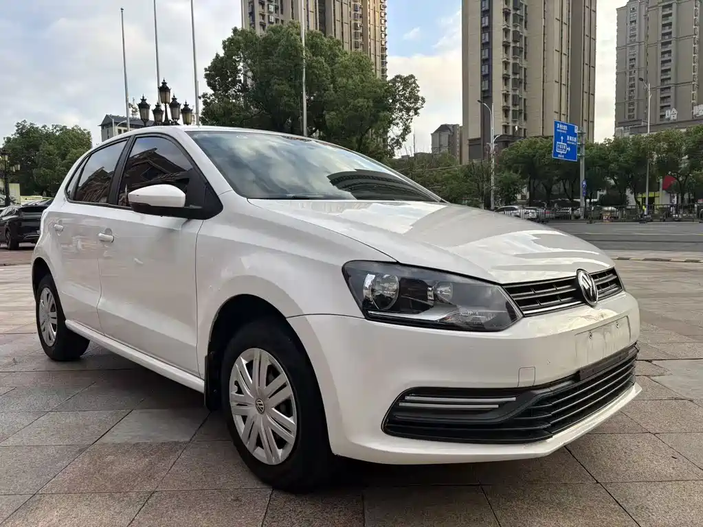 Volkswagen Polo 2017 — фото 3