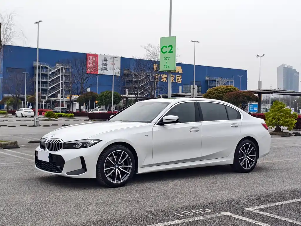 BMW 3 Series 2023