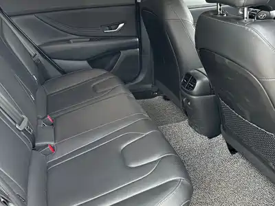 Hyundai Elantra 2021