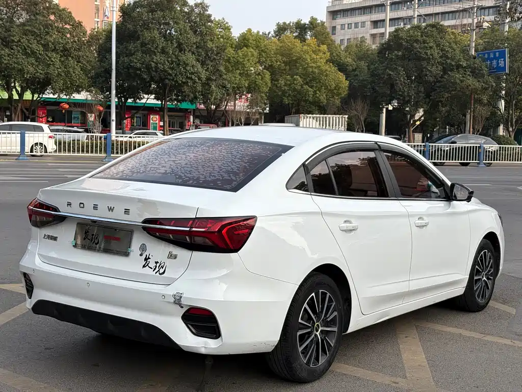 Roewe i5 2023 — фото 10