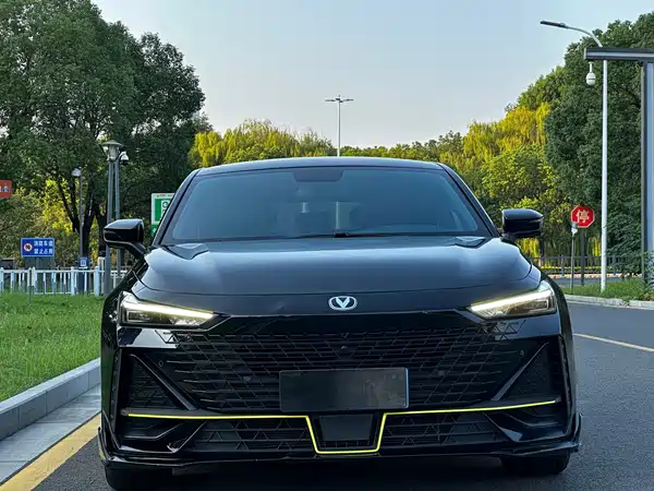 Changan UNI-V 2022