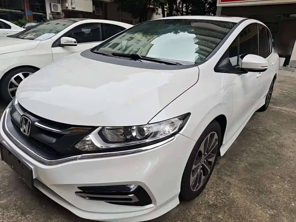 Honda Jade 2017