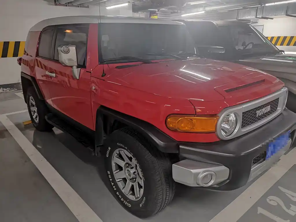 Toyota FJ Cruiser 2018 — фото 2