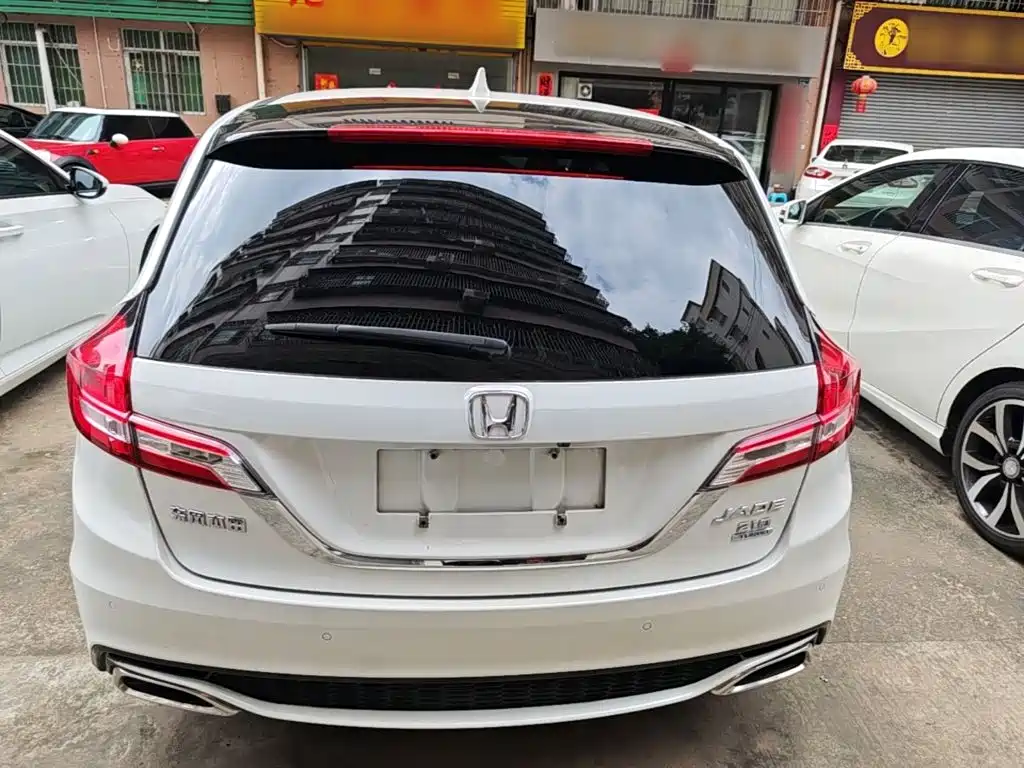 Honda Jade 2017 — фото 6