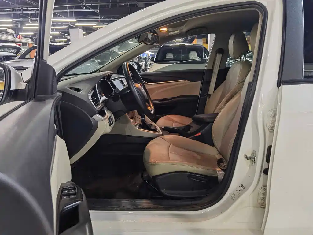 Buick Excelle 2016