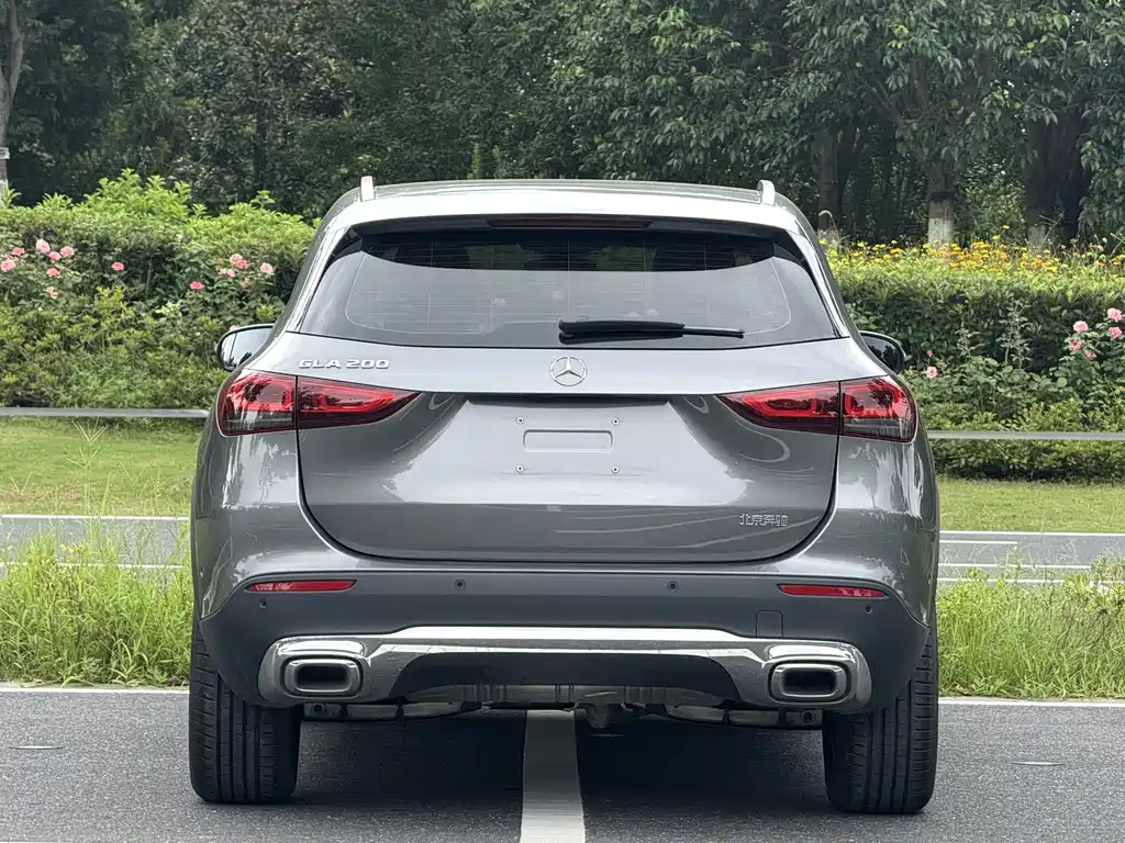 Mercedes-Benz GLA 2021