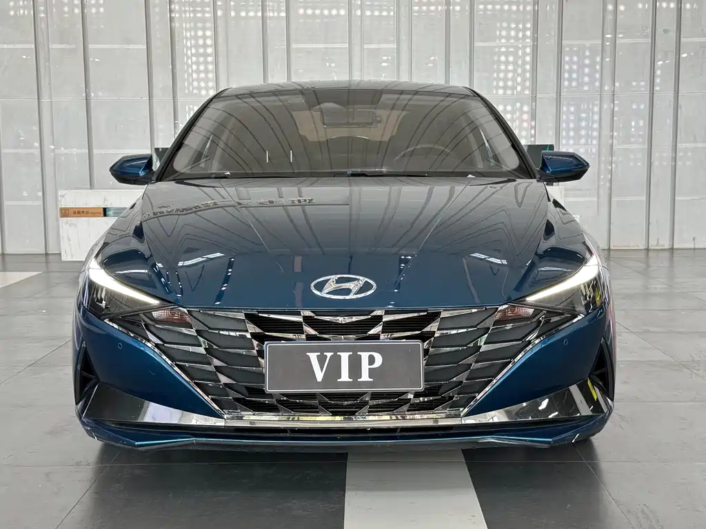 Hyundai Elantra 2022