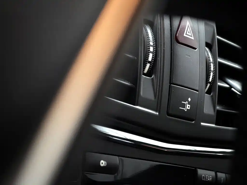 Mercedes-Benz E-Class 2014 — фото 20