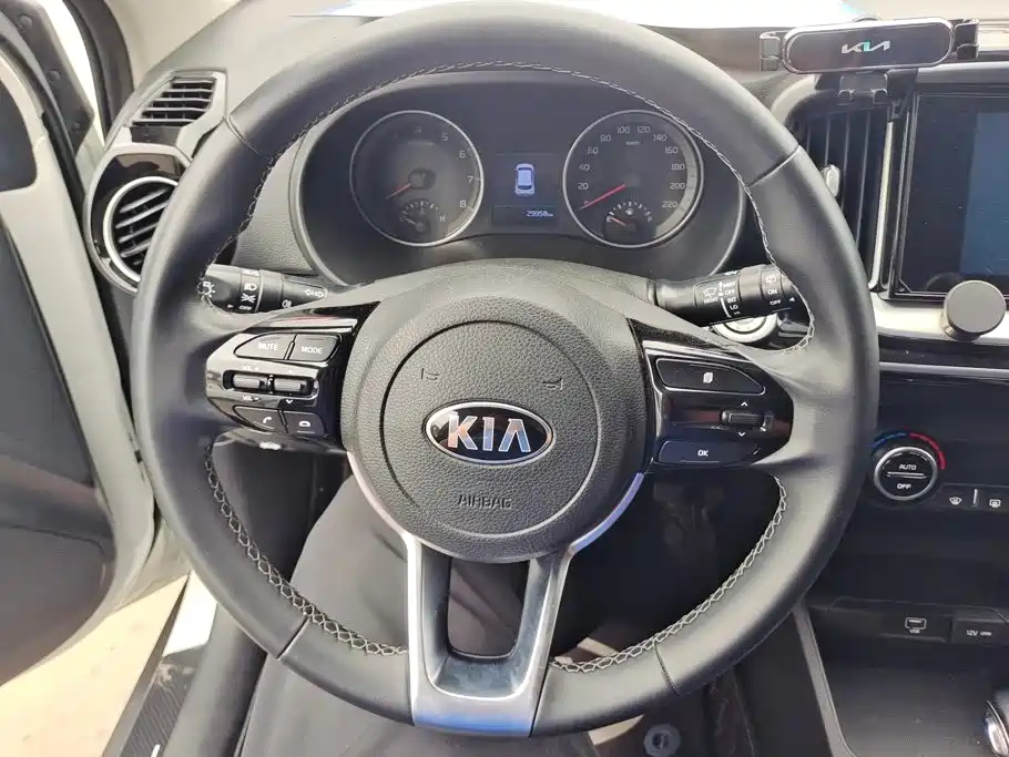 Kia KX1 2020 — фото 15