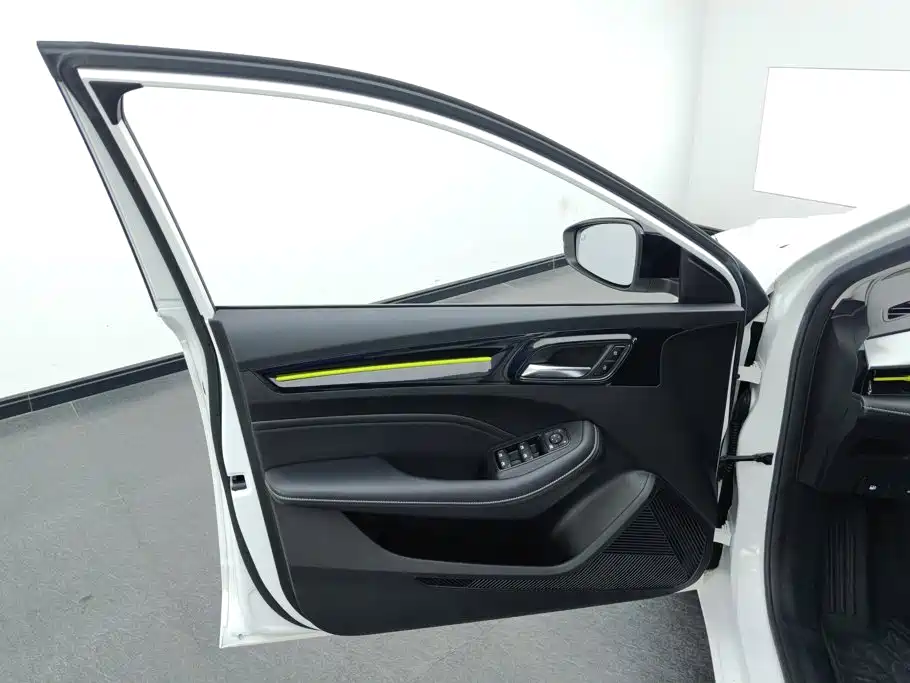 Roewe i5 2021