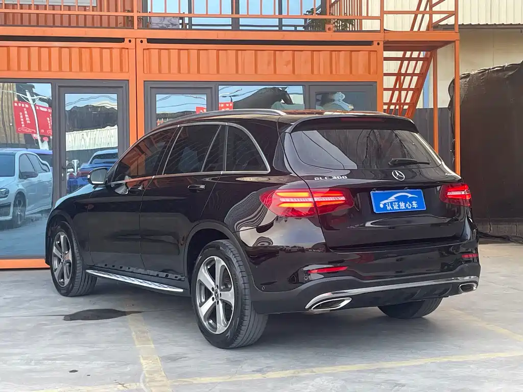Mercedes-Benz GLC 2017 — фото 18