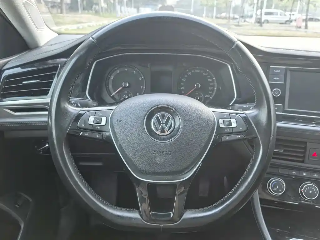 Volkswagen Sagitar 2019 — фото 13