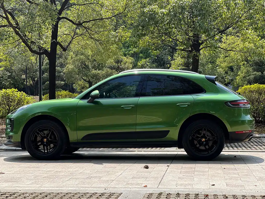 Porsche Macan 2019 — фото 20