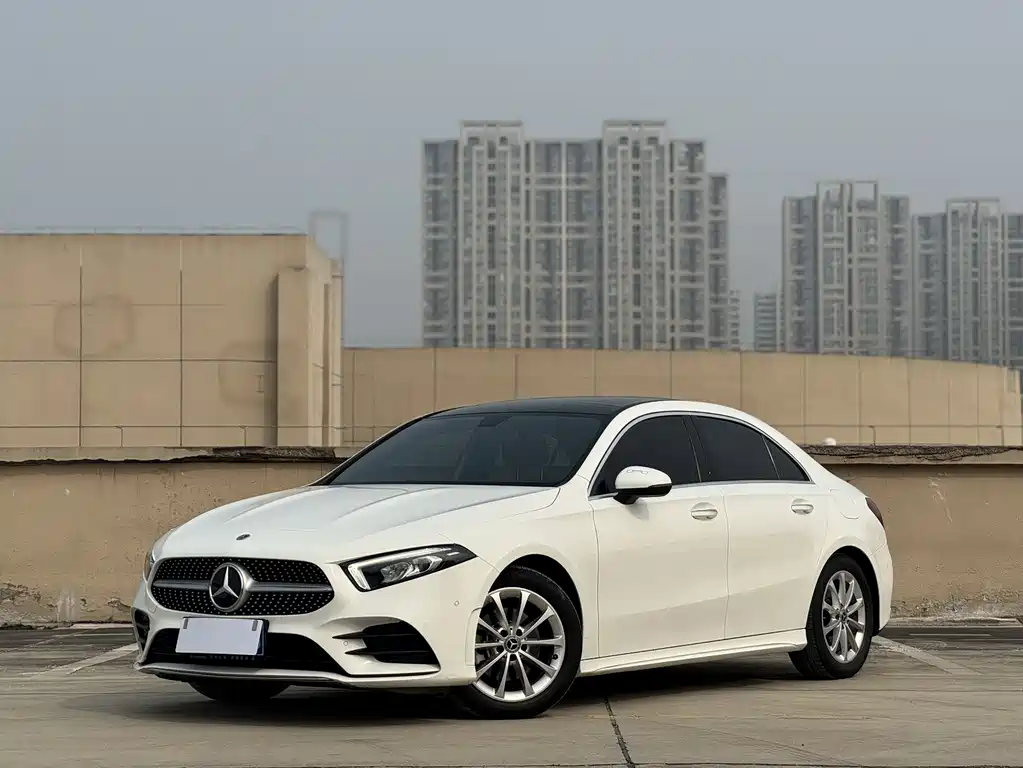 Mercedes-Benz A-Class 2023 — фото 1