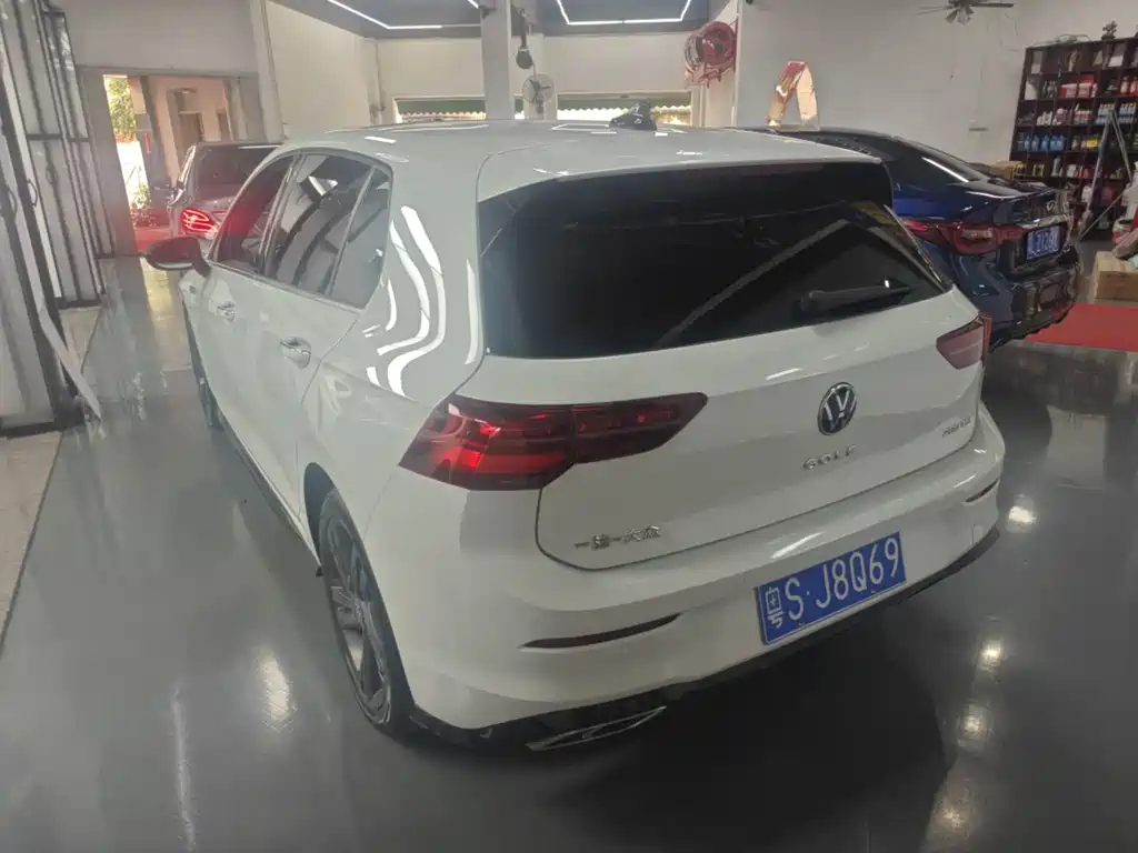Volkswagen Golf 2023