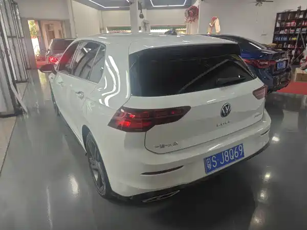 Volkswagen Golf 2023